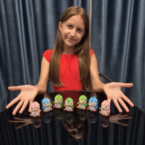 ArtaEmmatica- pinguini și brățări by Emma, 10 ani